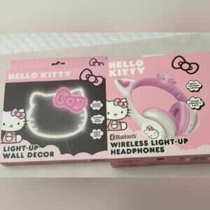 Hello Kitty Pink and White Light-Up Headphones Light Up Wall Decor New